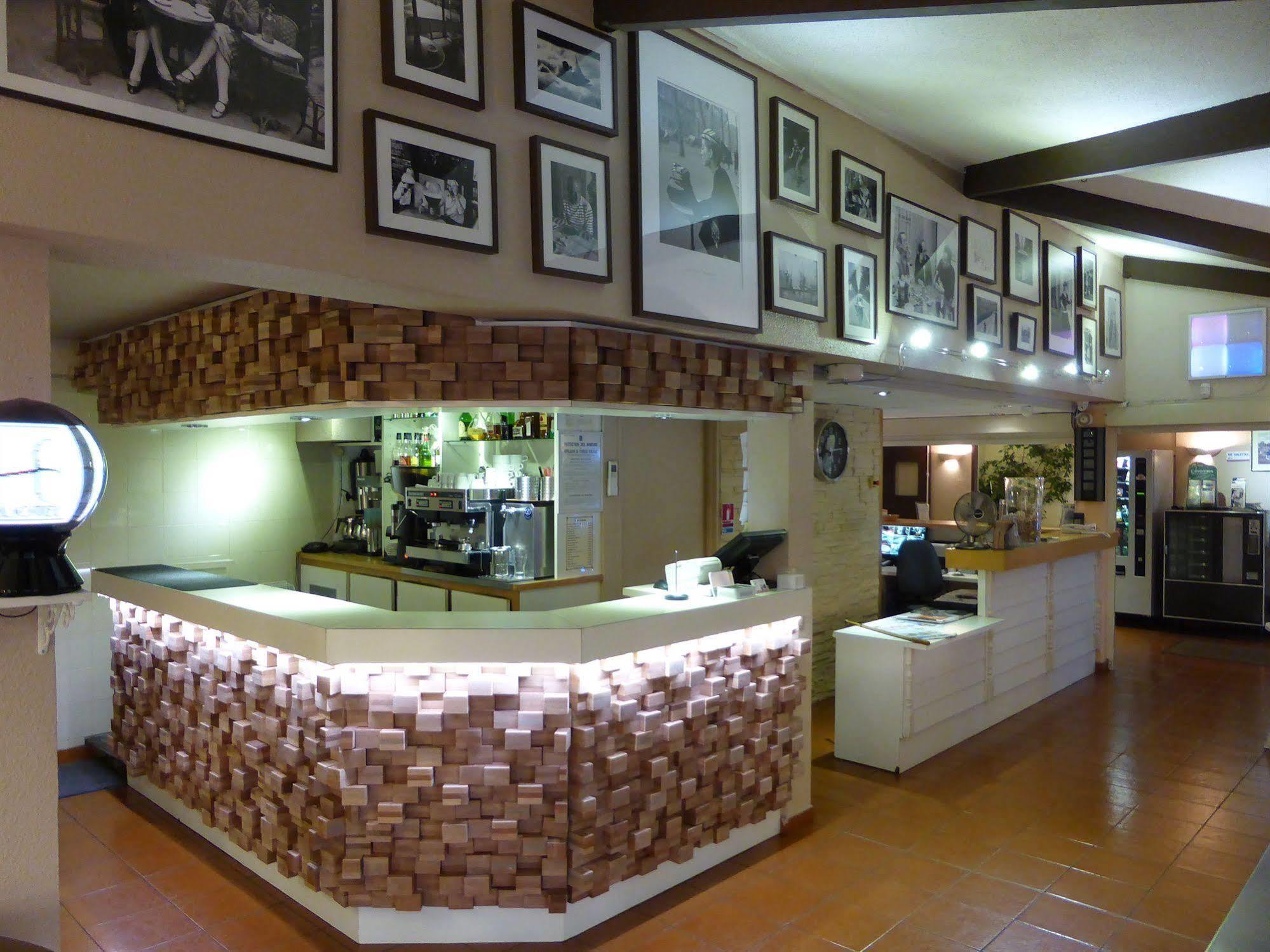 Hotel & Restaurant Heliotel Montferrier-sur-Lez Eksteriør billede